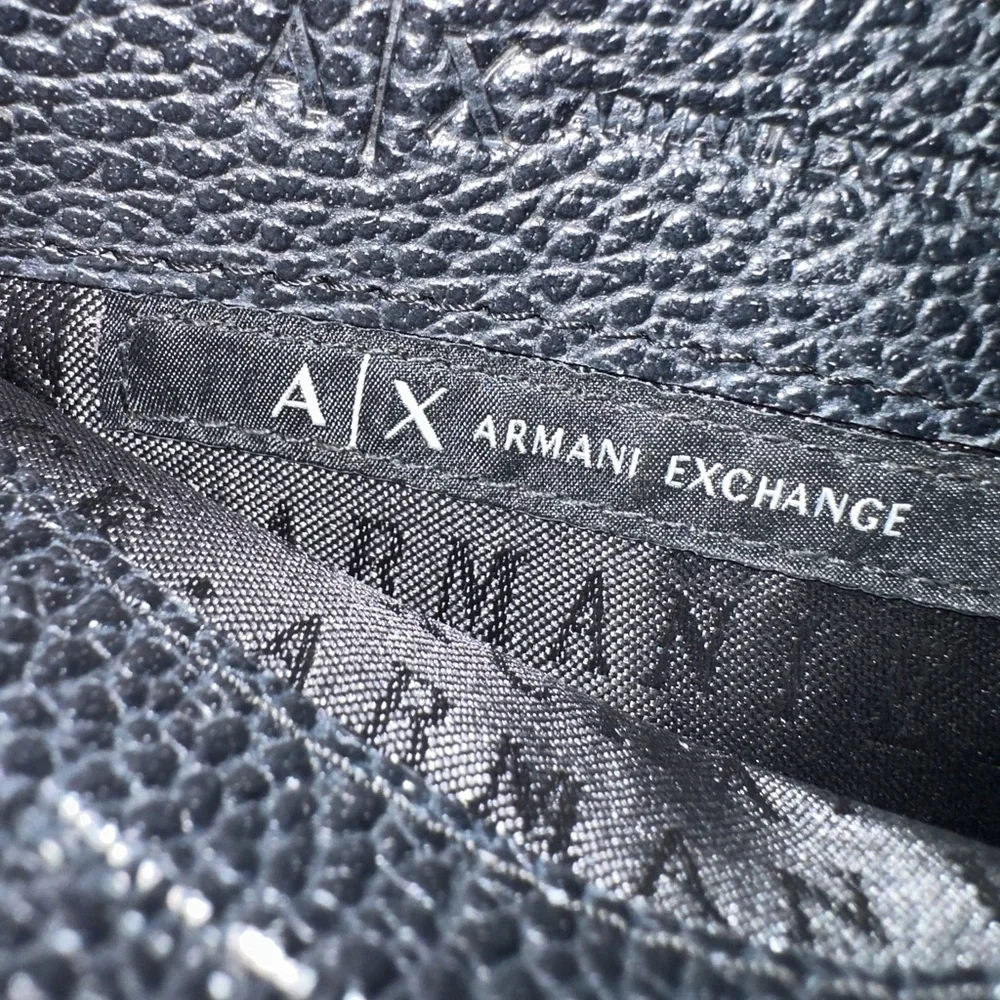 Armani Exchange- Men’s Zip Around Cardholder Wallet- NWOT